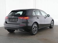 Gebraucht Mercedes A200 Progressive 150 PS (110 kW) 2025 Lack kosmosschwarz Limousine
