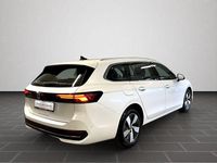 Gebraucht VW Passat Business 150 PS (110 kW) 2025 Oryxweiß perlmutteffekt Kombi