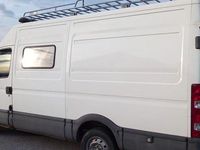 Second-hand Iveco Daily 116 CP (85 kW) 2008 Alb Monovolum