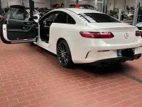 Gebraucht Mercedes E200 AMG 184 PS (135 kW) 2018 Weiß Coupé