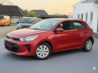 Gebraucht Kia Rio Attract 84 PS (61 kW) 2017 Rot Limousine