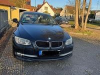 Gebraucht BMW 318 143 PS (105 kW) 2011 Schwarz Coupé
