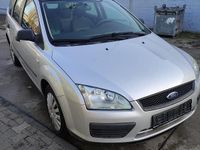 Gebraucht Ford Focus 90 PS (66 kW) 2005 Silber Kombi
