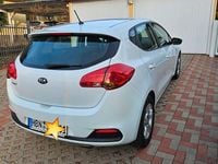 Gebraucht Kia Ceed Edition 7 99 PS (72 kW) 2015 Weiß Kleinwagen