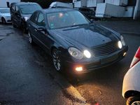Gebraucht Mercedes E220 150 PS (110 kW) 2003 Limousine