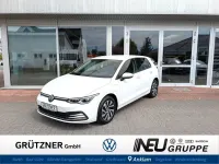 Gebraucht VW Golf VIII Style 150 PS (110 kW) 2022 Weiß Limousine
