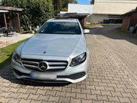Gebraucht Mercedes E220 194 PS (142 kW) 2018 Silber Kombi