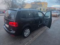 Gebraucht VW Touran Match 105 PS (77 kW) 2012 Schwarz Van / Kleinbus