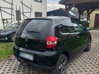 Gebraucht VW Fox 75 PS (55 kW) 2006 Schwarz Kleinwagen