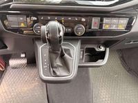 Gebraucht VW Transporter 199 PS (146 kW) 2019 Rot Van
