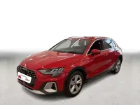 Gebraucht Audi A3 Ambiente 150 PS (110 kW) 2025 Rot Limousine