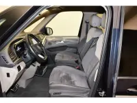 Gebraucht VW Multivan Style 150 PS (110 kW) 2023 Starlight blue metallic Van / Kleinbus