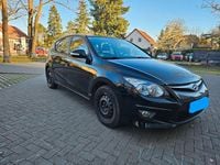 Gebraucht Hyundai i30 Classic 109 PS (80 kW) 2011 Schwarz Limousine
