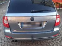 Gebraucht Skoda Superb 160 PS (117 kW) 2010 Silber Kombi