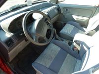 Gebraucht Mitsubishi Space Runner 122 PS (89 kW) 1996 Rot Van / Kleinbus