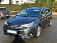 Gebraucht Toyota Avensis Sport 143 PS (105 kW) 2017 Grau Kombi
