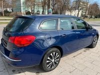Gebraucht Opel Astra Edition 116 PS (85 kW) 2015 Blau Kombi