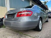 Gebraucht Mercedes E200 184 PS (135 kW) 2010 Silber Limousine