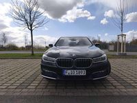 Second-hand BMW 740 320 CP (235 kW) 2016 Negru Berlinǎ