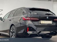 Neu BMW 540 Sport Line 303 PS (222 kW) 2026 Grau Kombi