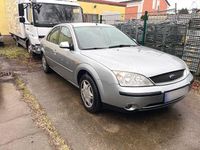 Gebraucht Ford Mondeo Trend 125 PS (91 kW) 2003 Silber Limousine