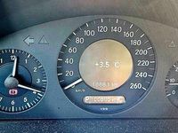 Gebraucht Mercedes E200 Classic 184 PS (135 kW) 2007 Silber Limousine