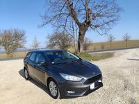 Gebraucht Ford Focus Trend 125 PS (91 kW) 2016 Grau Limousine