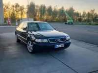 Brugt Audi A8 150 HK (110 kW) 1997 Blå Sedan