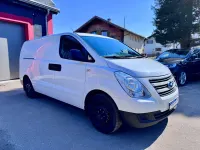 Gebraucht Hyundai H-1 116 PS (85 kW) 2014 Creamy white / sol Van / Kleinbus