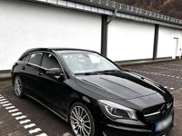 Gebraucht Mercedes CLA180 Shooting Brake AMG line 122 PS (89 kW) 2015 Schwarz Kombi