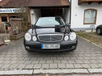 Gebraucht Mercedes E240 177 PS (130 kW) 2003 Schwarz Limousine