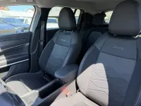 Gebraucht Jeep Avenger EV Altitude 114 kW (156 PS) 2025 Grau steingrau metallic (metallic) SUV