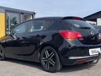 Gebraucht Opel Astra 110 PS (80 kW) 2013 Limousine