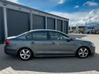 Gebraucht VW Jetta 105 PS (77 kW) 2011 Silber Limousine