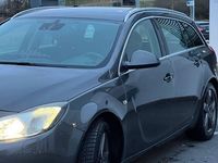Gebraucht Opel Insignia Edition 131 PS (96 kW) 2010 Grau Limousine