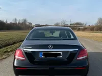 Gebraucht Mercedes E220 194 PS (142 kW) 2017 Schwarz Limousine