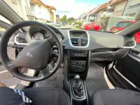 Gebraucht Peugeot 207 73 PS (53 kW) 2009 Schwarz Kleinwagen
