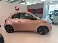 Neu Fiat 500e La Prima 86 kW (118 PS) 2025 Blau (himmelblau) Cabrio