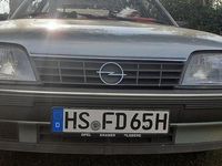 Gebraucht Opel Rekord 110 PS (80 kW) 1984 Blau Limousine