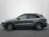 Gebraucht Porsche Cayenne E-Hybrid 470 PS (345 kW) 2025 Grau SUV