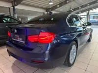 Gebraucht BMW 320 Advantage 190 PS (139 kW) 2018 Andere Limousine