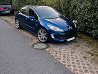 Gebraucht Peugeot 308 120 PS (88 kW) 2008 Blau Kleinwagen