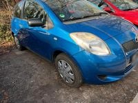Gebraucht Toyota Yaris 70 PS (51 kW) 2007 Blau Kleinwagen
