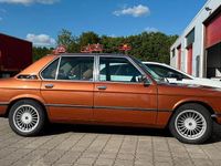 Gebraucht BMW 518 Performance 90 PS (66 kW) 1978 Gold Limousine