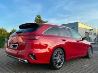 Gebraucht Kia Ceed Sportswagon GT-Line 140 PS (102 kW) 2025 Rot Kombi