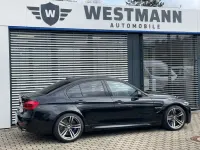 Gebraucht BMW M3 Performance 431 PS (317 kW) 2018 Black sapphire metallic Limousine