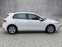 Gebraucht VW Golf VIII S 131 PS (96 kW) 2022 Weiß Limousine