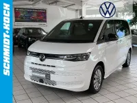 Gebraucht VW Multivan Life 150 PS (110 kW) 2023 Candyweiß (weiß) Van / Kleinbus