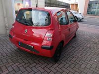 Gebraucht Renault 10 76 PS (55 kW) 2009 Rot Limousine