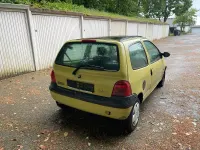 Używany Renault Twingo 60 KM (44 kW) 2000 Żółty Hatchback